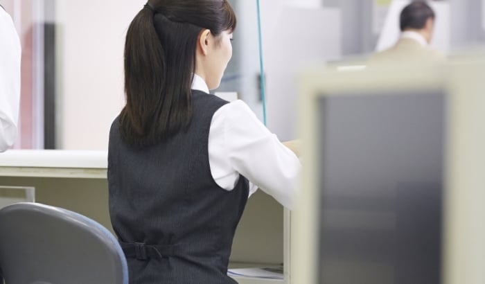 銀行窓口業務イメージ